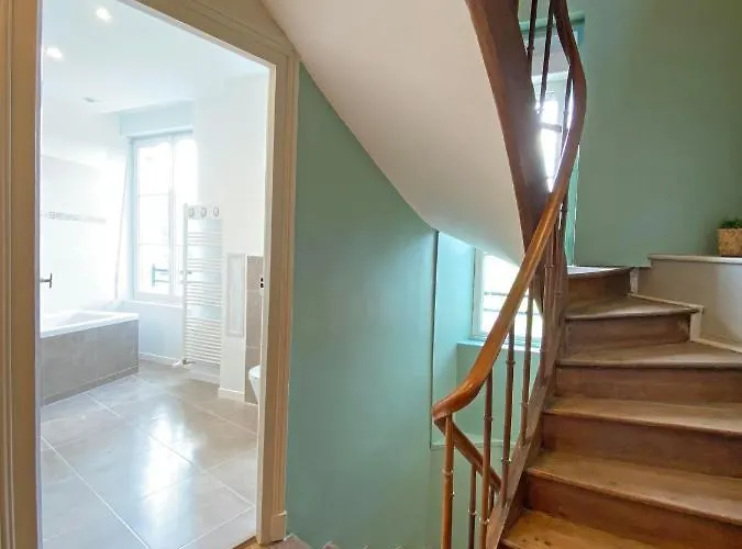 De La Poste Holiday home Saint-Fraimbault-sur-Pisse