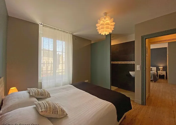 Holiday home De La Poste Saint-Fraimbault-sur-Pisse